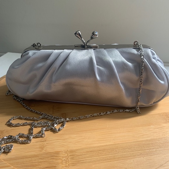 Jessica McClintock Women's Satin Frame Evening Clutch Bag Purse Formal Chain - Picture 6 of 7